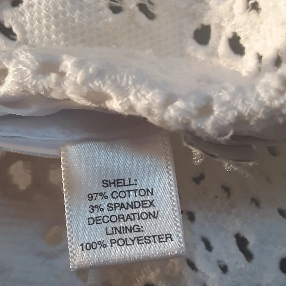 Ann Taylor White Eyelet Floral Cutout Blazer Jacket | Size 6 | Spring Chic - Picture 8 of 12